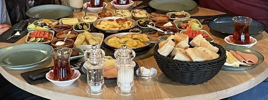 Sinan Gulsen_PeperZout HEEMSTEDE Turks Mediterraans Restaurant_Heemstede_review