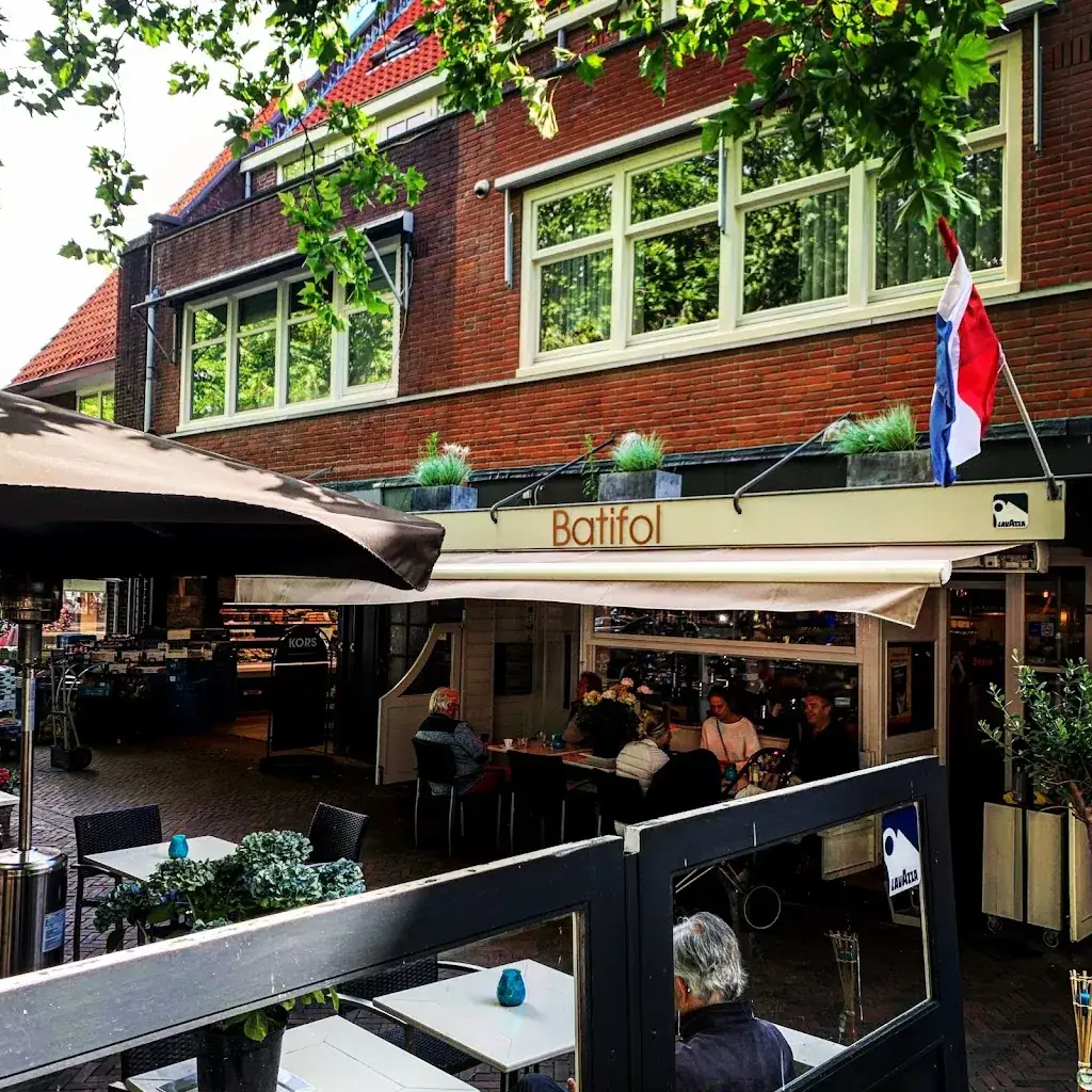 Grand Café Batifol restaurant in Heemstede