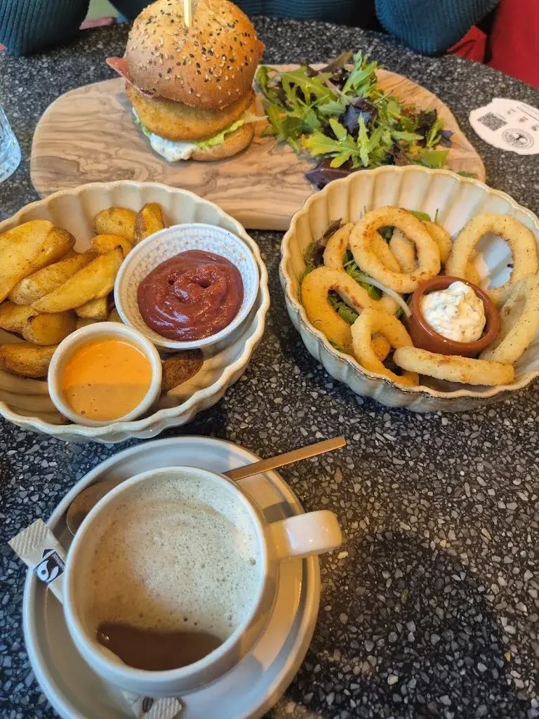 Mahak Rathore_Copper Branch_Almere_review