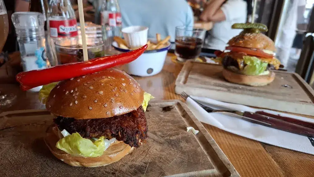 Fruzsina Kern-Tamassy_Cannibale Royale du Nord_Amsterdam_Bewertung