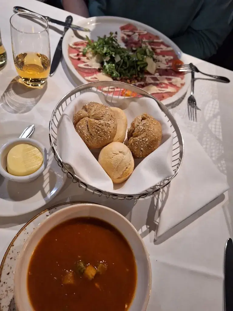 Menu_Hotel Restaurant Volendam_Volendam_image_8