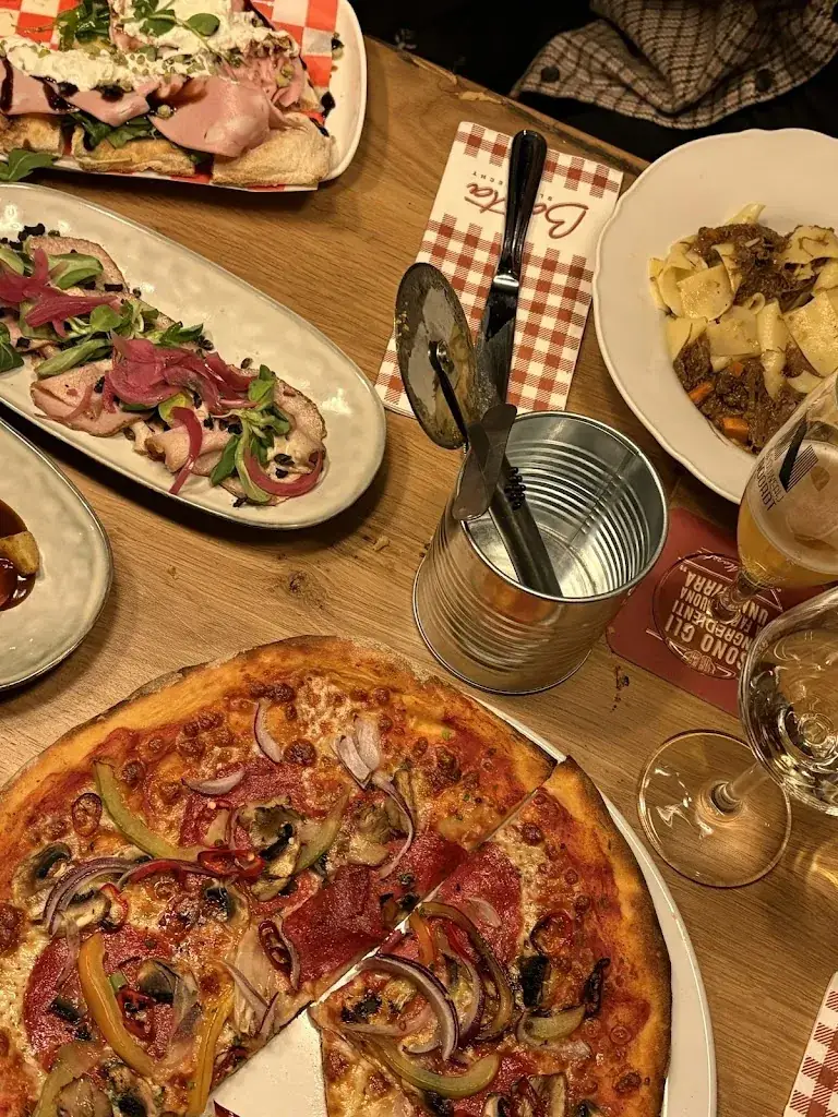 Jasper Sprong_Basta Sliedrecht_Sliedrecht_review