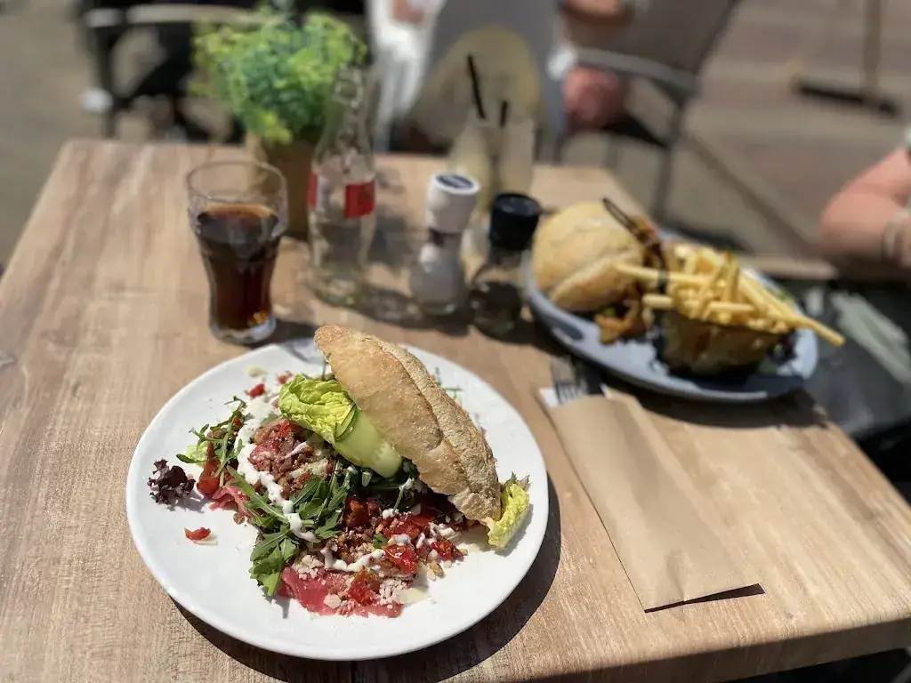 Menu_Lunchroom Tikkie Bijzonder_Sliedrecht_image_8