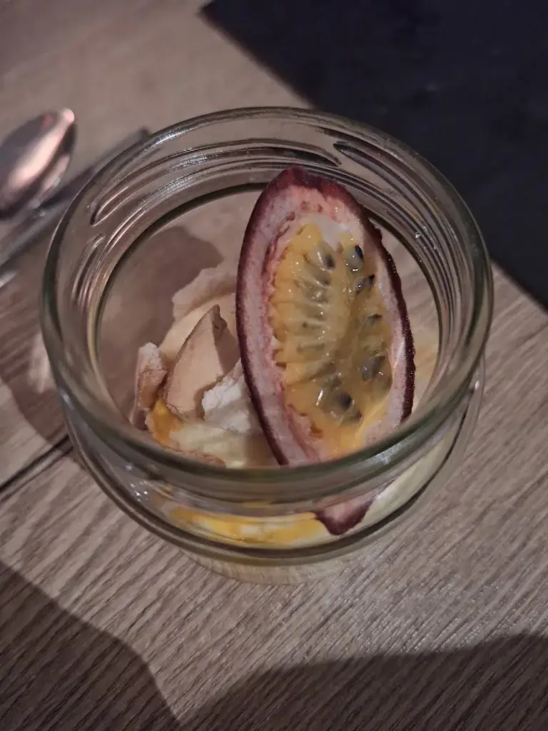 Sanne Westgeest_Kom Aan Tafel!_Sliedrecht_review