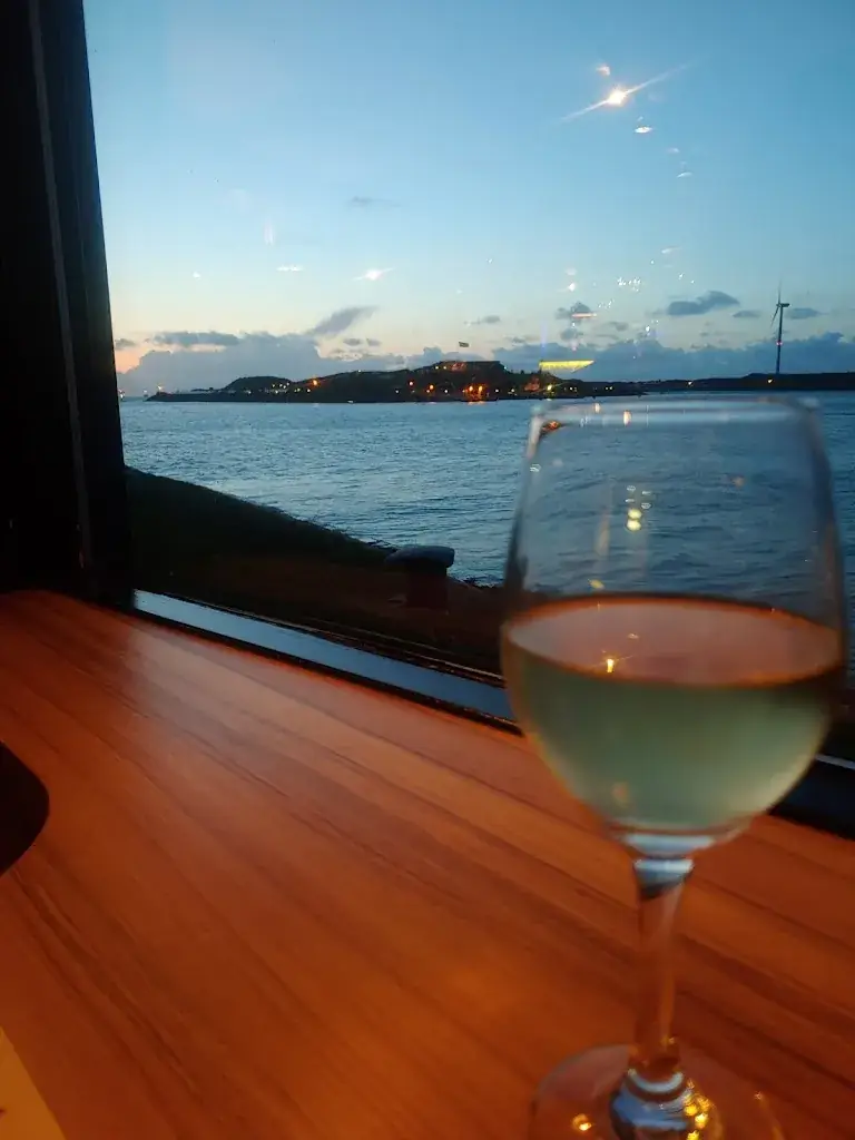 Menu_Kop Van de Haven B.V._IJmuiden_image_6