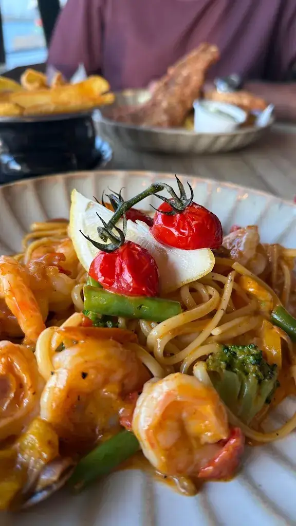 Chathu Balasuriya_Kop Van de Haven B.V._IJmuiden_review