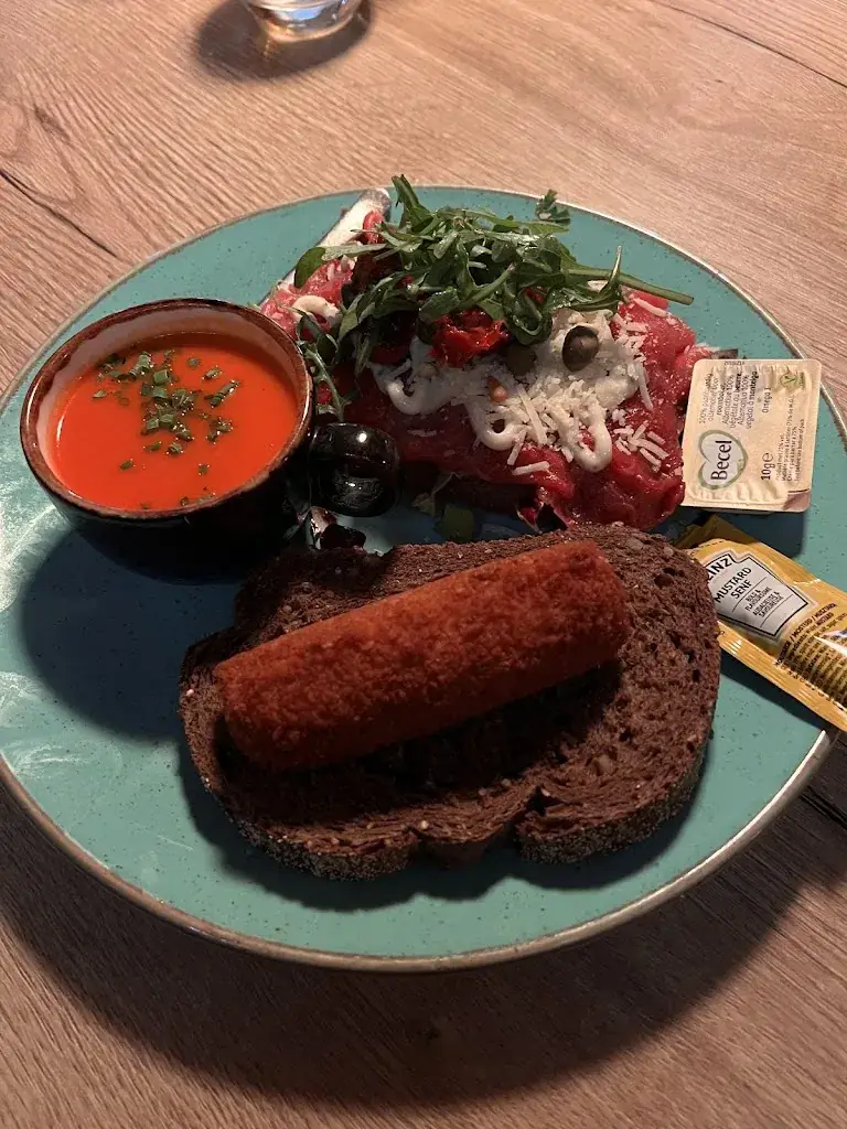 Elke “Elke” O._Grand Café Staal_IJmuiden_review