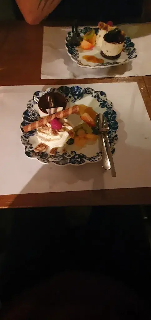 Mirella Van Duyvenbode-Leoni_Restaurant Van der Meer_IJmuiden_review