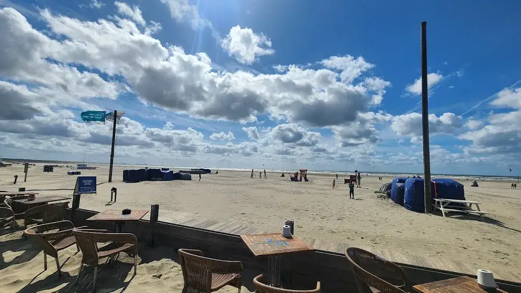 Ian Mcmanus_Paviljoen Noordzee_IJmuiden_review