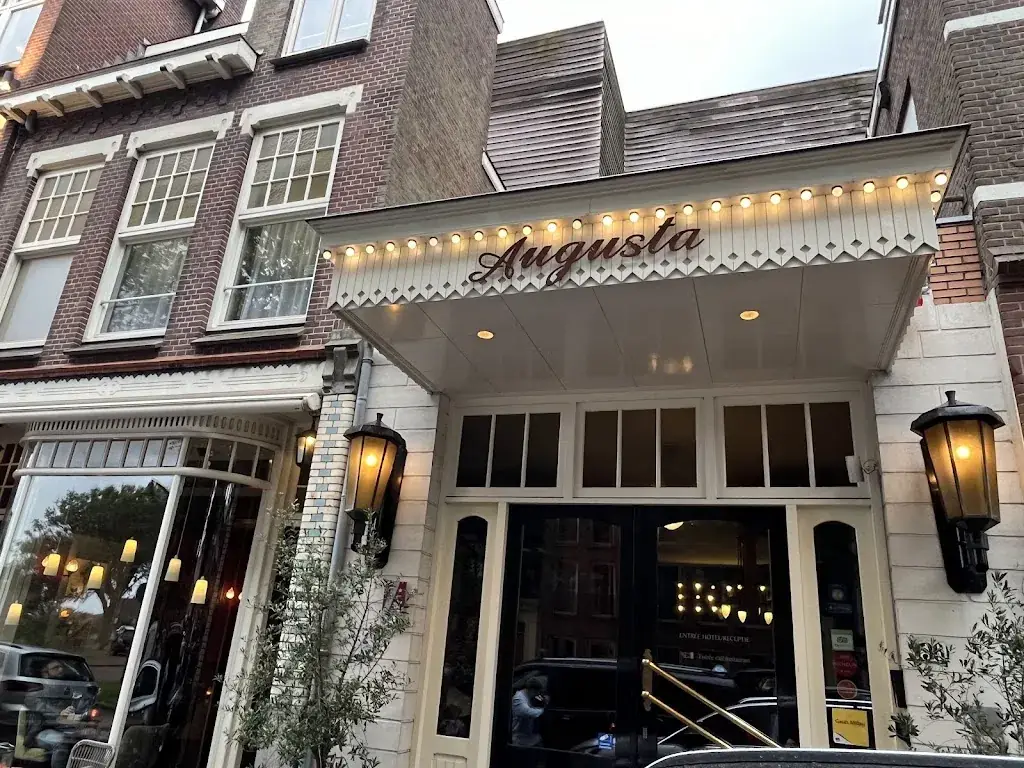 Michael Fuerst_Augusta Hotel_IJmuiden_review