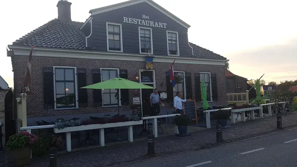 Hartmut Pulcher_De Roode Leeuw_Kolhorn_review