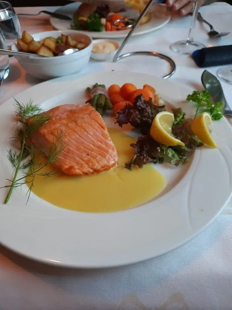 Monique Buter_De Roode Leeuw_Kolhorn_review