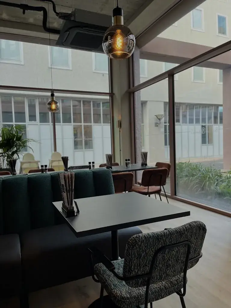 Toma Vasiliauskiene_Brownies&downieS Almere-Stad_Almere_review