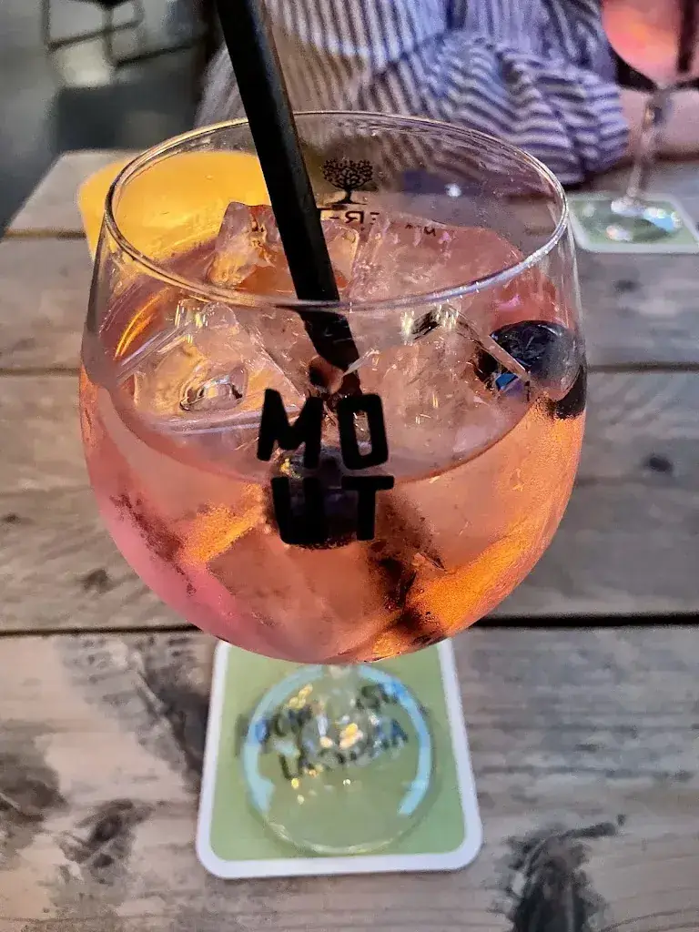 Glicinda Du Plessis_Foodhall MOUT_Hilversum_review