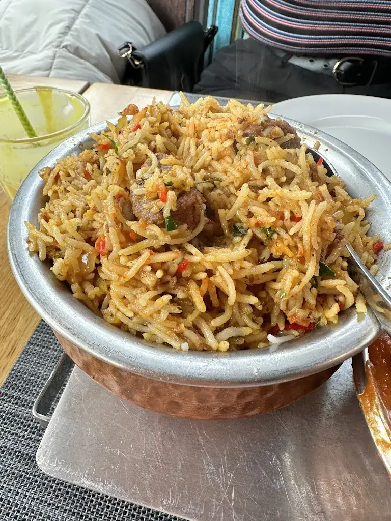 Saba beig_Delhi Darbaar Indiaas Restaurant_Hilversum_reseña