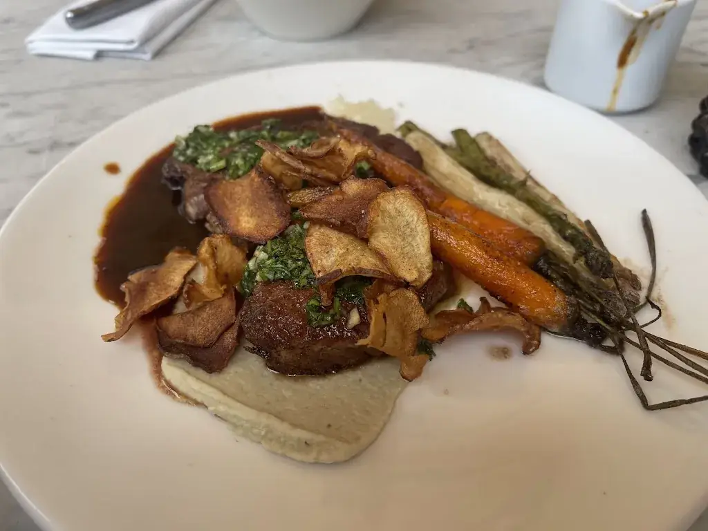 Lerika Mallayeva_JJ's Wine & Dine Hilversum_Hilversum_review