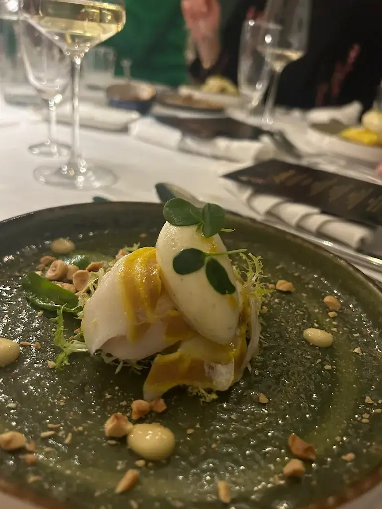 Robert van der Roest_Villa Heideheuvel B.V._Hilversum_review