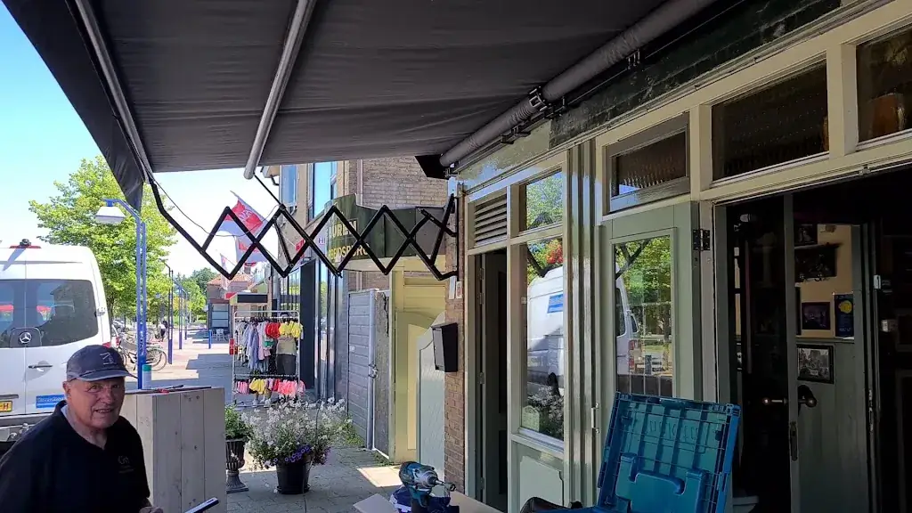 Cafe At The Neighbors_Wieringerwerf_slider_image_2