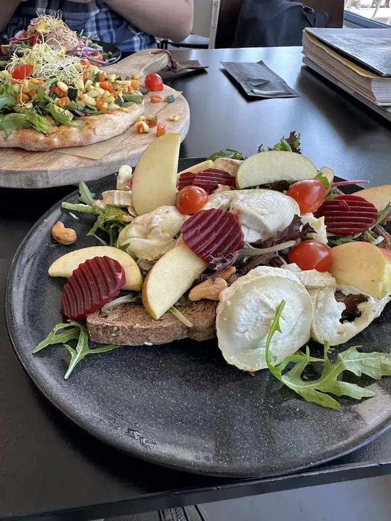 Polina List_Brasserie Zonnestraal_Hilversum_review