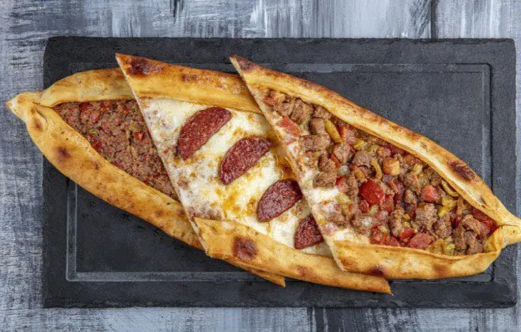 Estanbul Pide_Hilversum_slider_image_1