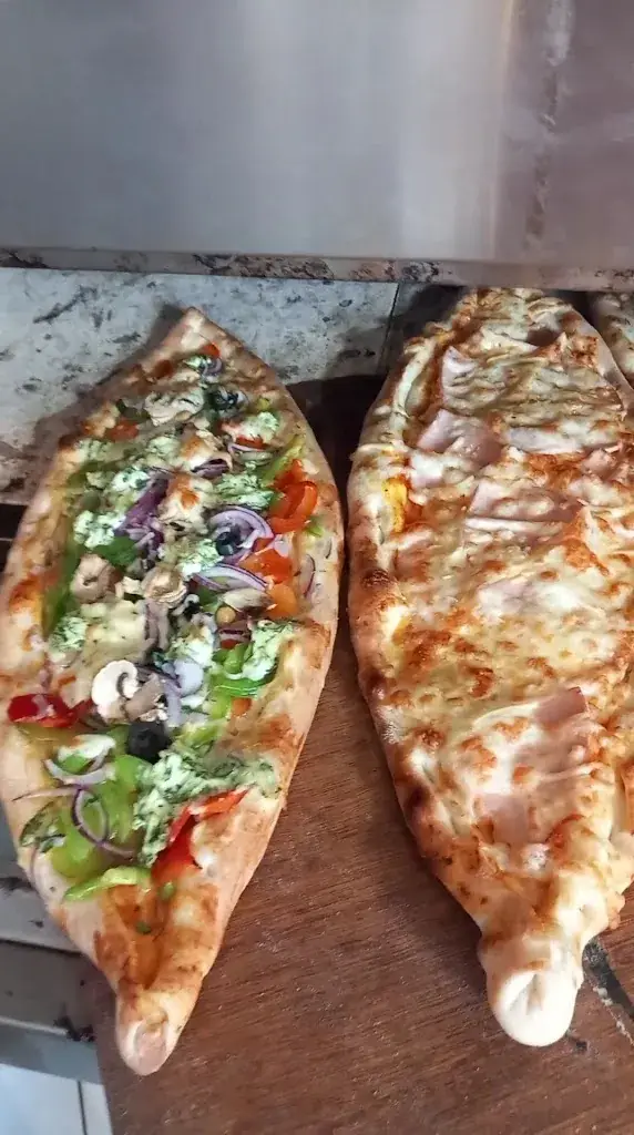 Estanbul Pide_Hilversum_slider_image_2