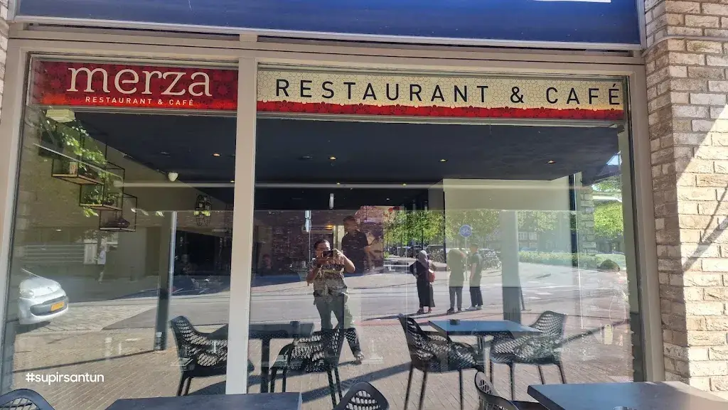 Restaurant Merza restaurant in Amsterdam