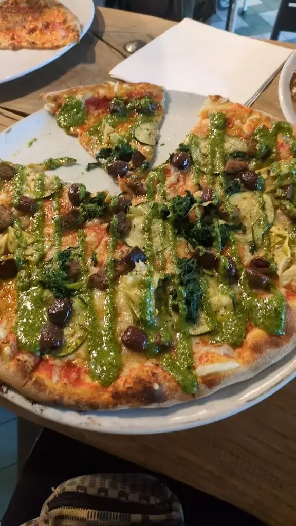 Aska Wahle_Un Sogno IJburg_Amsterdam_review