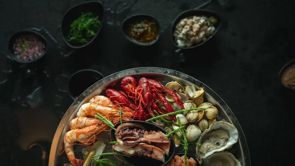 Restaurant FIVE_Amsterdam_slider_image_3