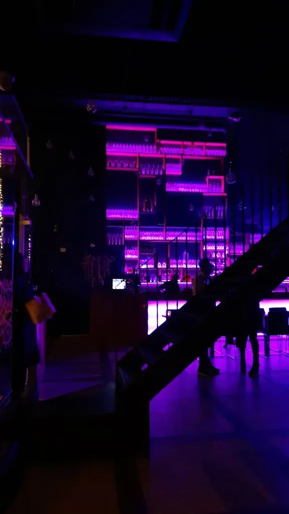 Jan 1969_The Marina Club - Amsterdam_Amsterdam_review