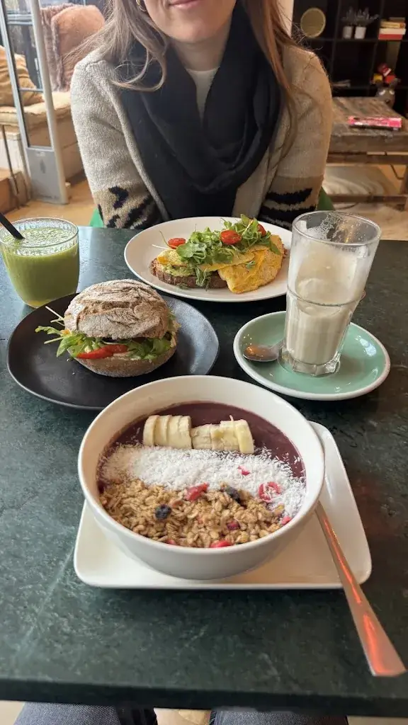 Frank S._DELIdepartment_Amsterdam_review