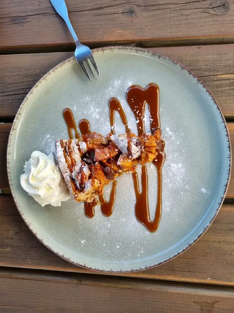 Andreea K_Charley's Diner_Berg_review