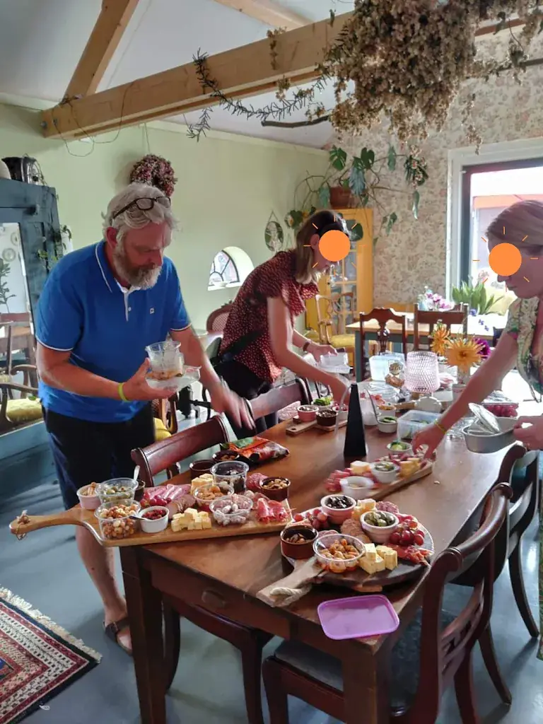 Peter Sikma_Hightea bij Marie_Weesp_review