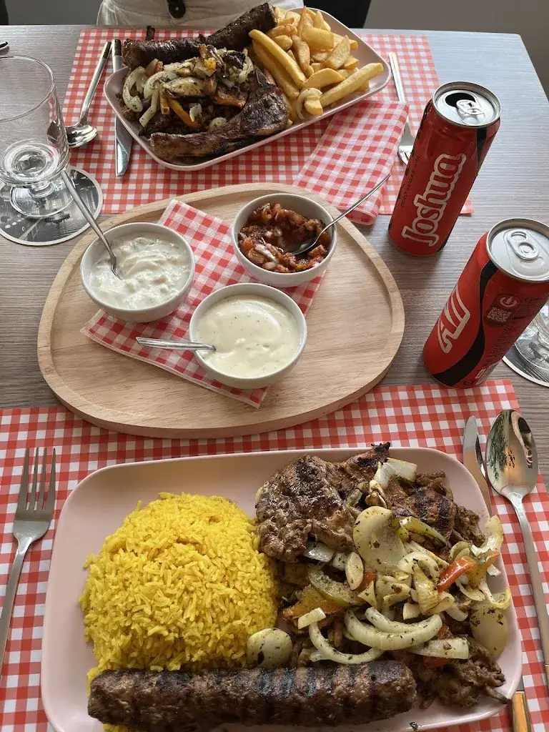 Onur O._Titos_Bussum_review