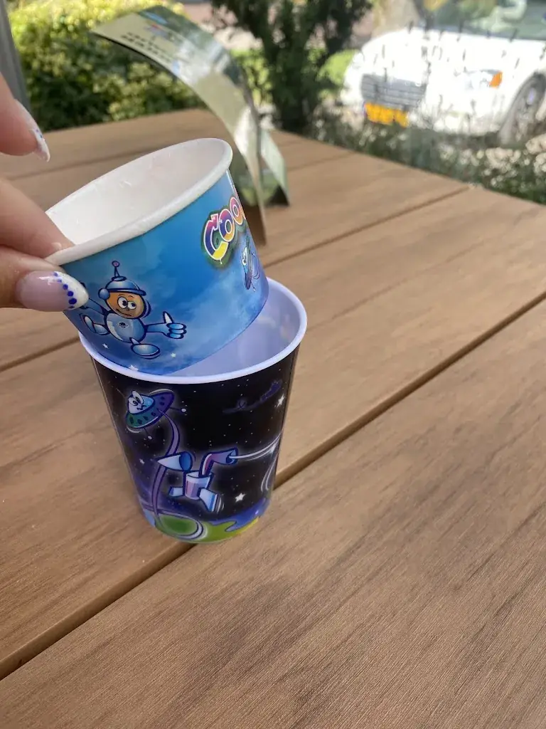 Sylke Bouw_Plaza de Kolk_Bakkeveen_review