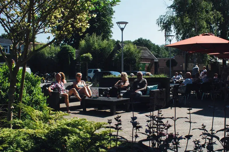 Plaza de Kolk restaurant à Bakkeveen