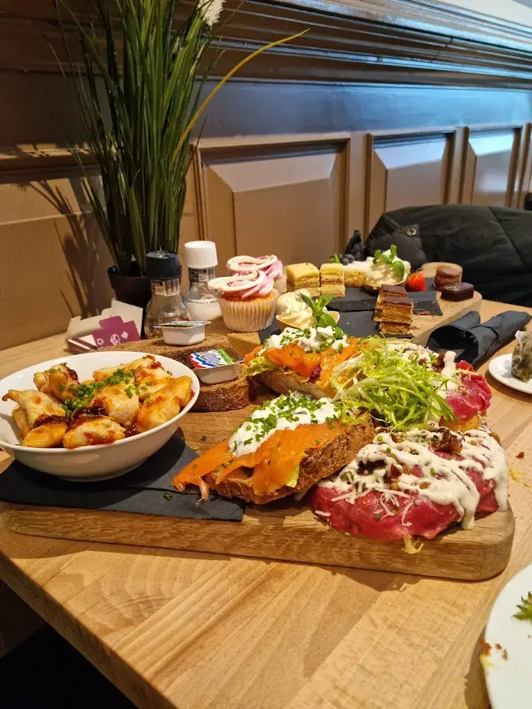 Menu_Lunchroom en catering Brasserie 'Njoyz_Bussum_image_4