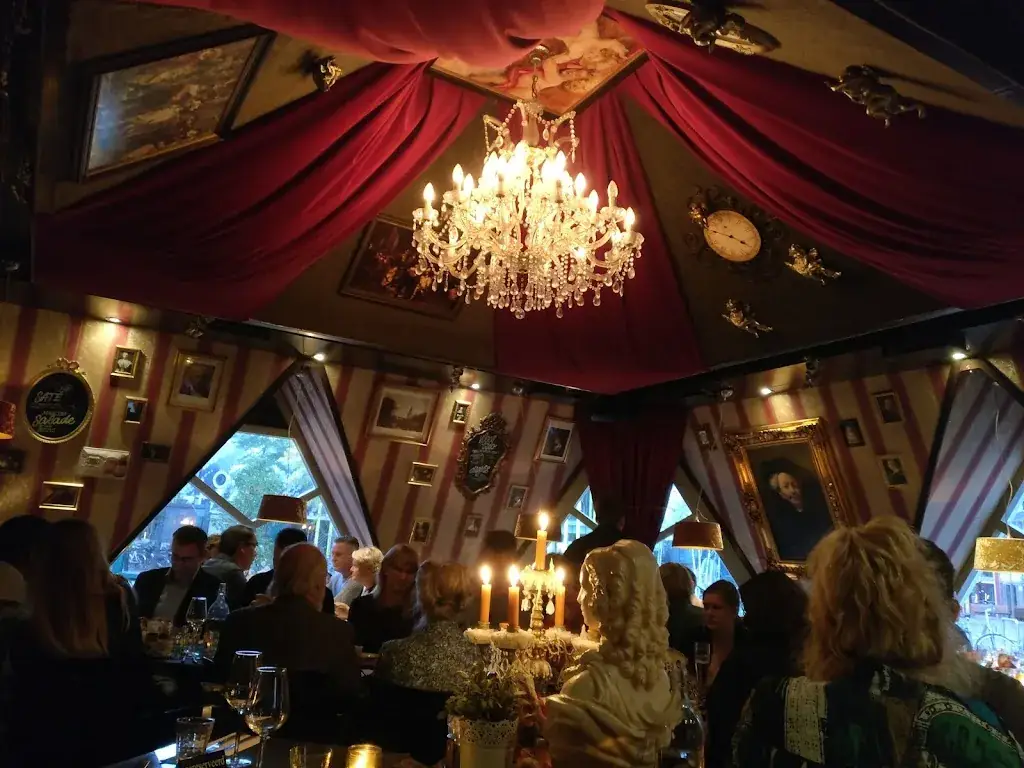 Stefan a.k.a. Dukester_Bij Rembrandt Heerhugowaard_Heerhugowaard_review