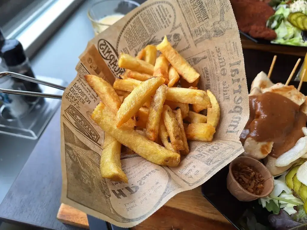 Hugo_Heerhugowaard_slider_image_3