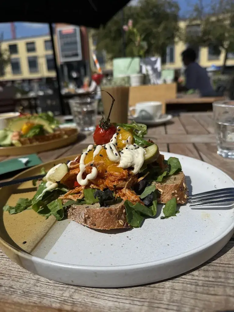 Waithera Kinyeki_Plein 8_Heerhugowaard_recensione