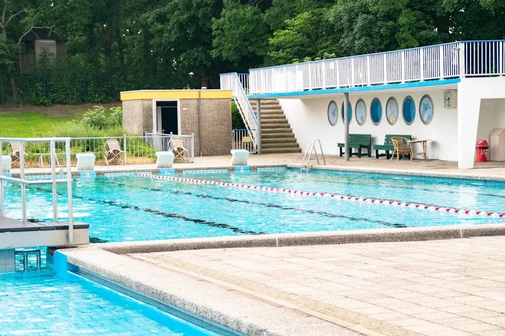 Recreatiecentrum Dúndelle Bakkeveen restaurante en Bakkeveen