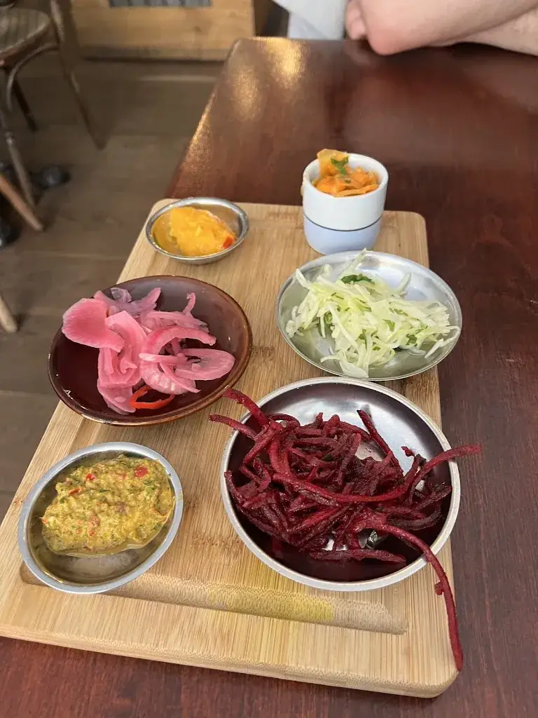 Villads Thielsen_d&a hummus bistro_Amsterdam_Bewertung