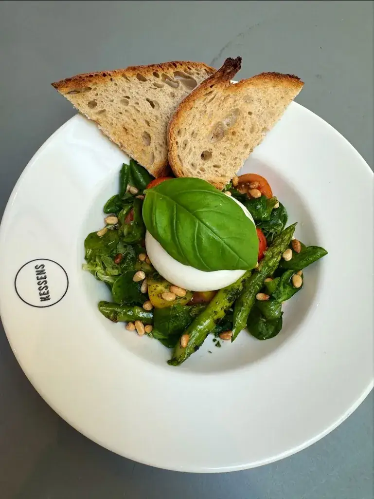 Sahar_Kessens_Amsterdam_review