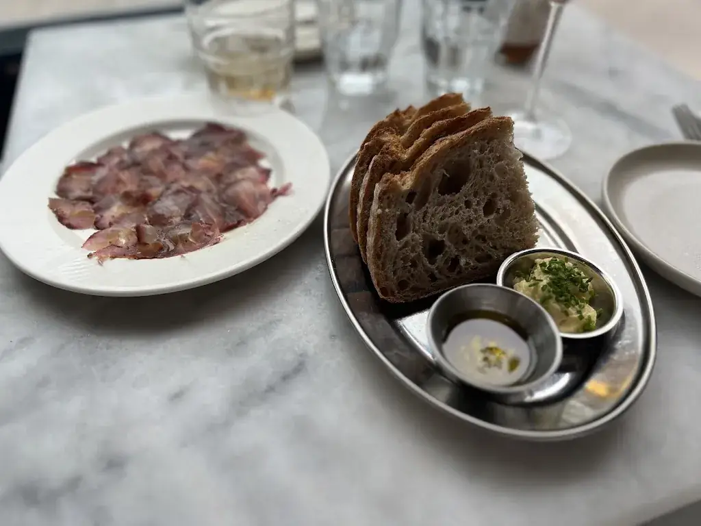 Frederik Link_TGC de Visbar | The Good Companion_Amsterdam_review