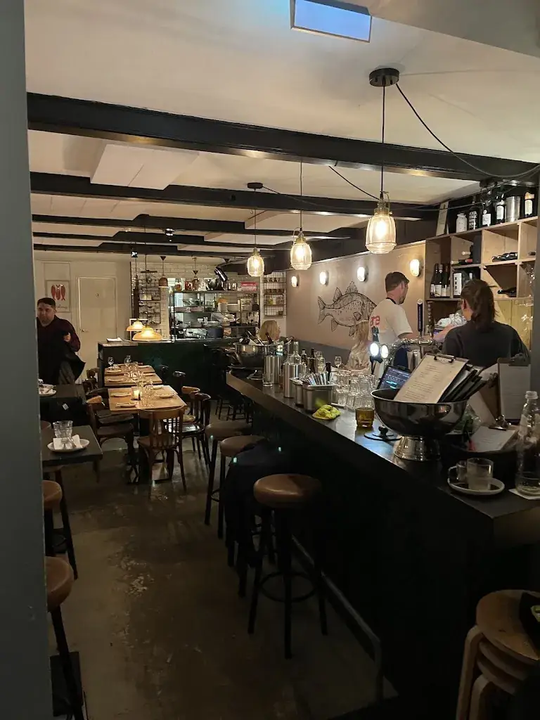 Poonam Khatawate_TGC de Visbar | The Good Companion_Amsterdam_review