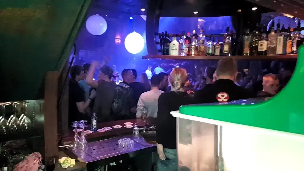 Discotheek Sans Souci_Berlikum_slider_image_2