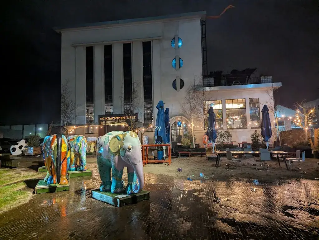 Lars Sorensen_Café Restaurant De Krachtcentrale_Huizen_reseña