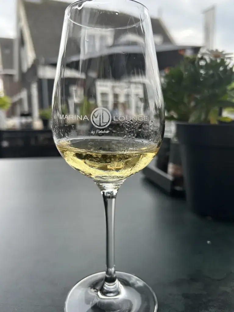 Wendy Jonker_Marina Lounge Huizen_Huizen_review