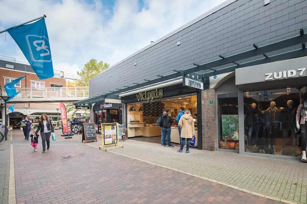 Kippie Huizen restaurant in Huizen