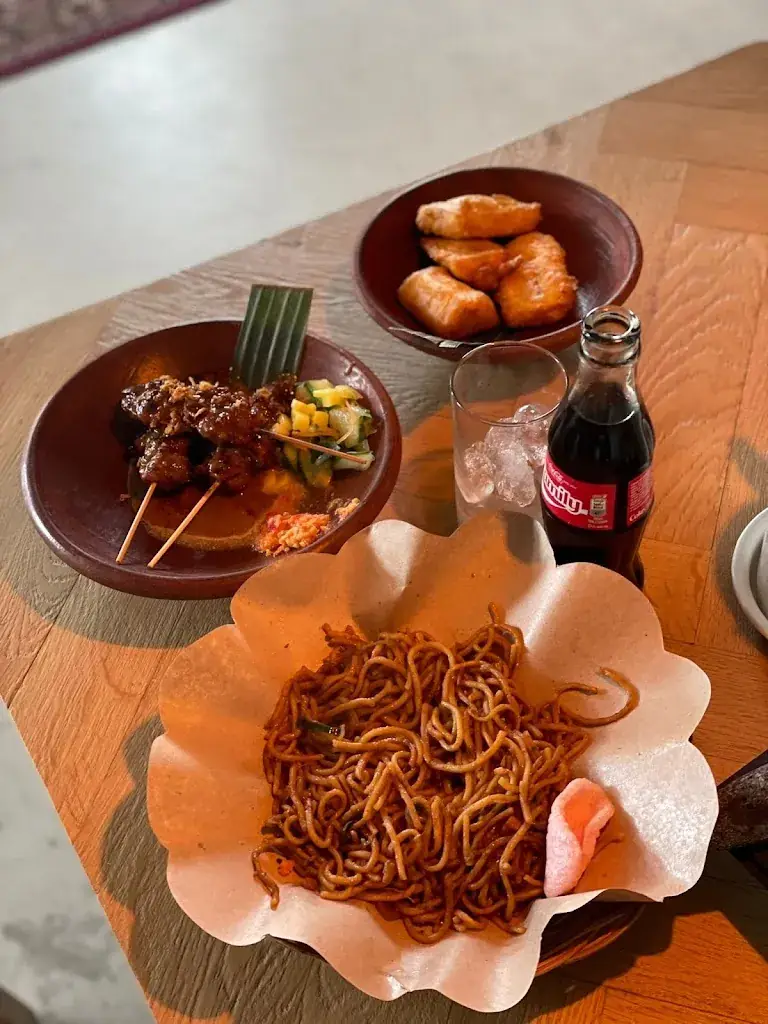 petra postmus_Kanu Foodbar_Huizen_review