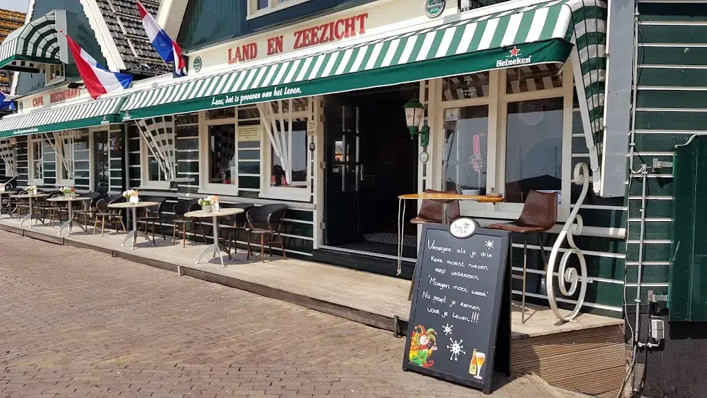 Taverne de Visscher restaurant in Marken